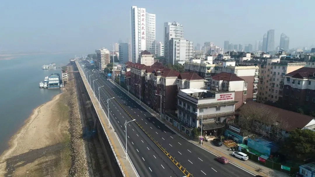 4.webp.jpg 4.webp.jpg