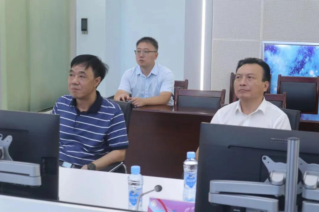 南昌城投總經理張東林一行赴市公安局大數(shù)據(jù)中心學習考察